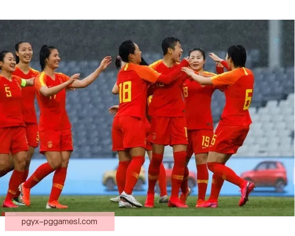 派德女足大胜哈留足球学院女足彰显强势进攻与团队实力